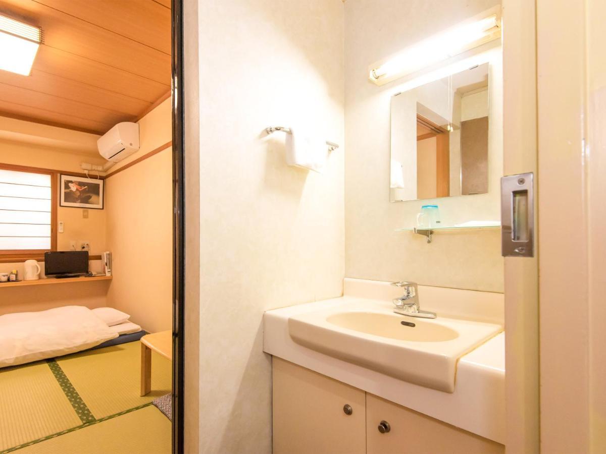 Sakura Ryokan Asakusa Iriya Токио Экстерьер фото